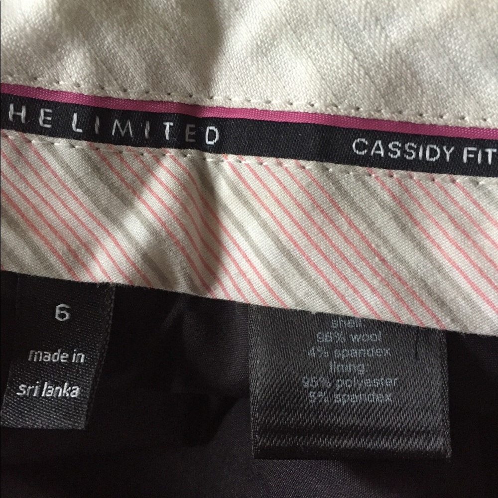 The Limited Houndstooth cuffed pants. Size 6. - Picture 2 of 6